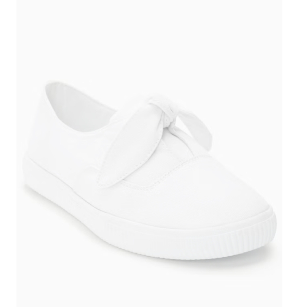 Cute White Bow Slip-On Sneakers Ladies Size 12 Wide NWT